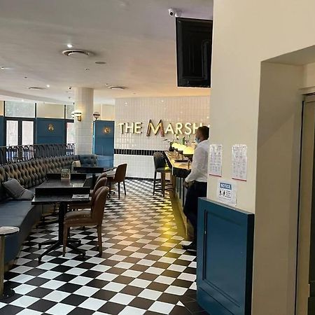 Cool & Easy Flat In The Heart Of Marshalltown جوهانسبورغ المظهر الخارجي الصورة