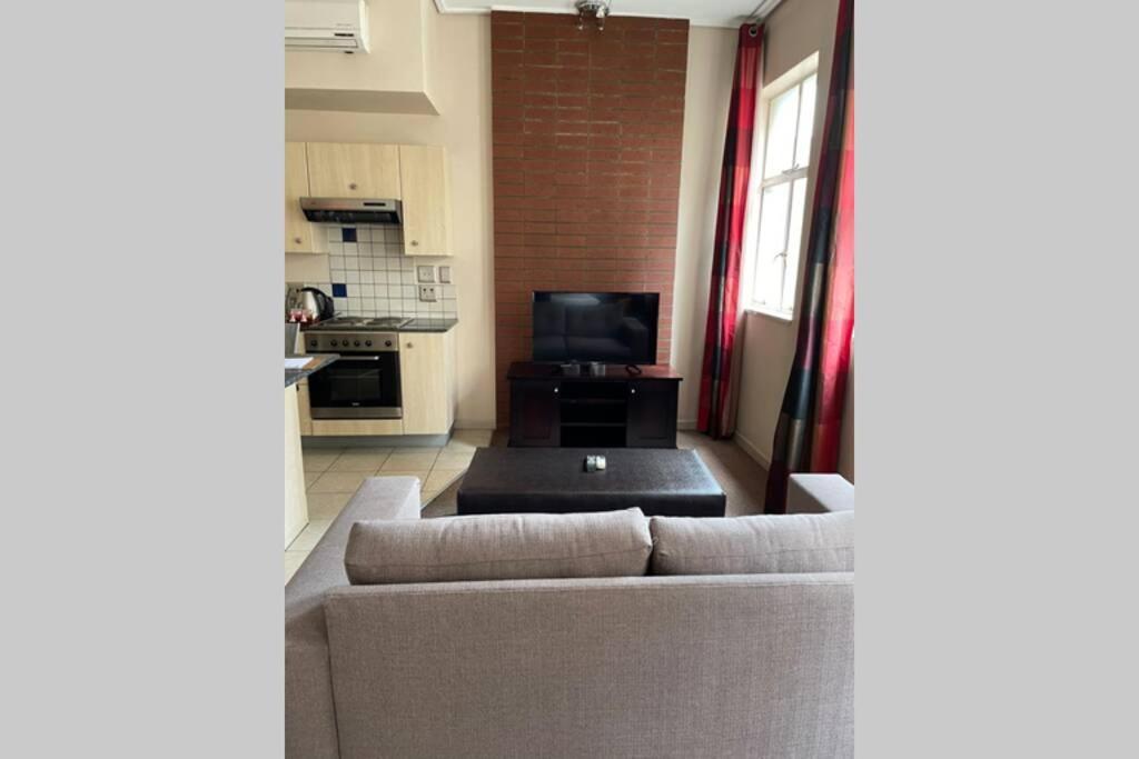 Cool & Easy Flat In The Heart Of Marshalltown جوهانسبورغ المظهر الخارجي الصورة
